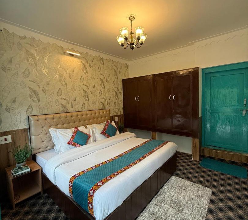 Photo of Bedroom in Jibhi