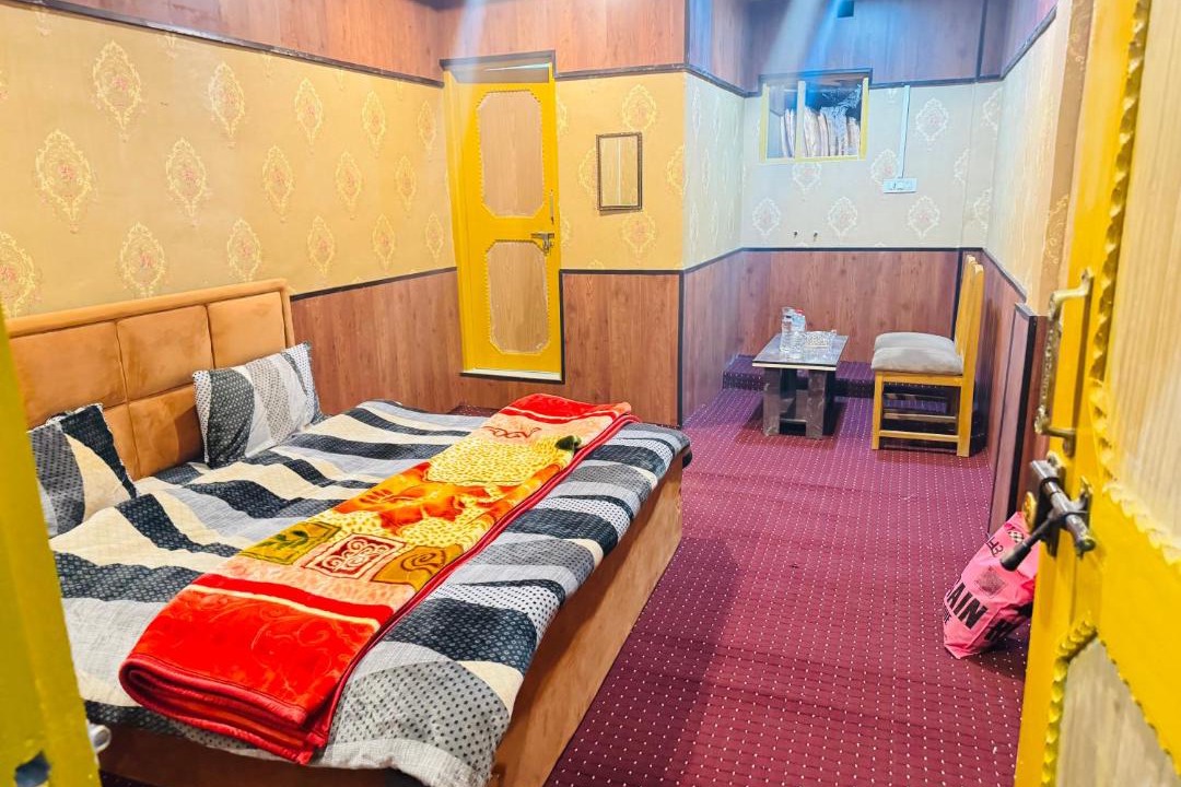 Photo of Bedroom in Harwan