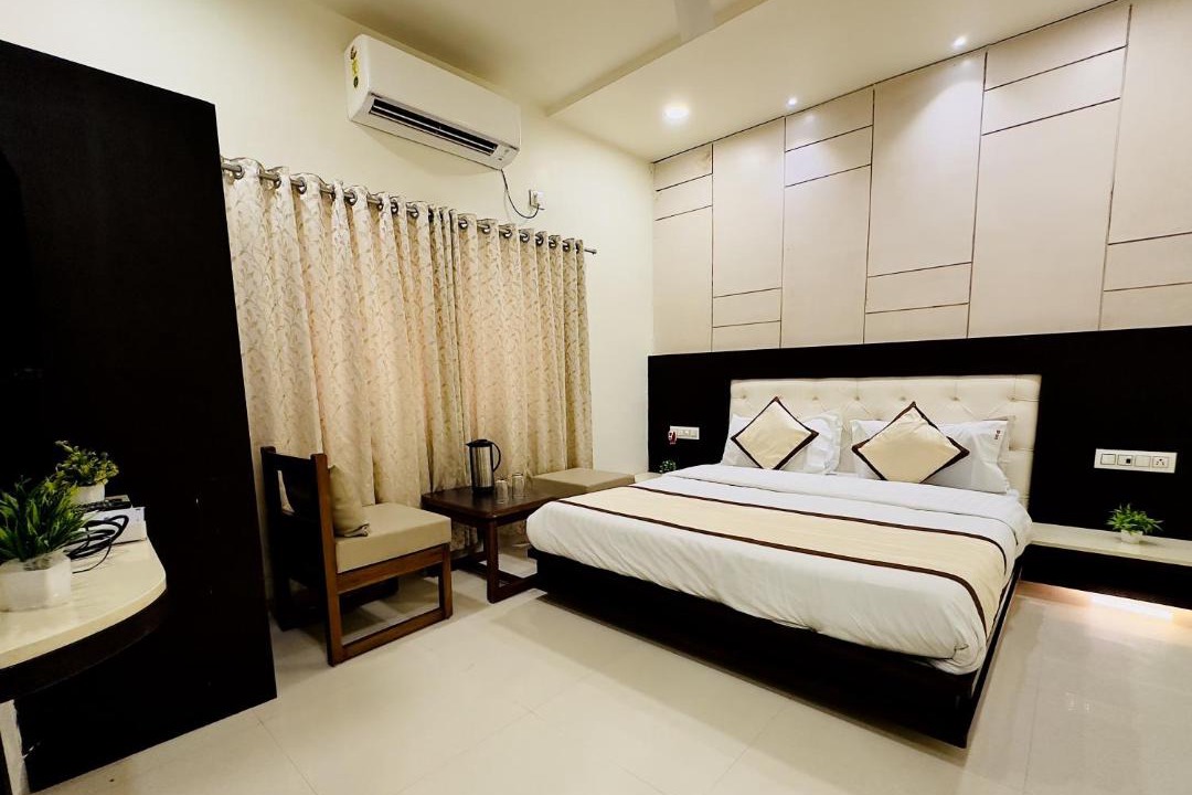 Photo of Bedroom in Mount Abu