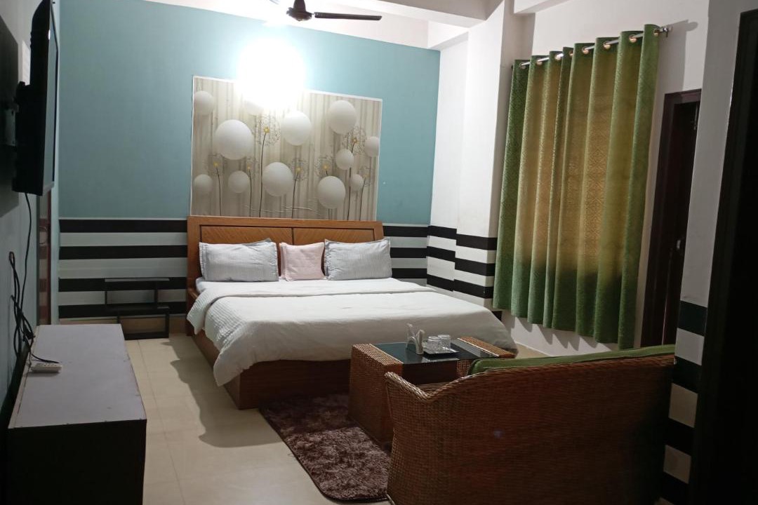 Photo of Bedroom in Sualkuchi