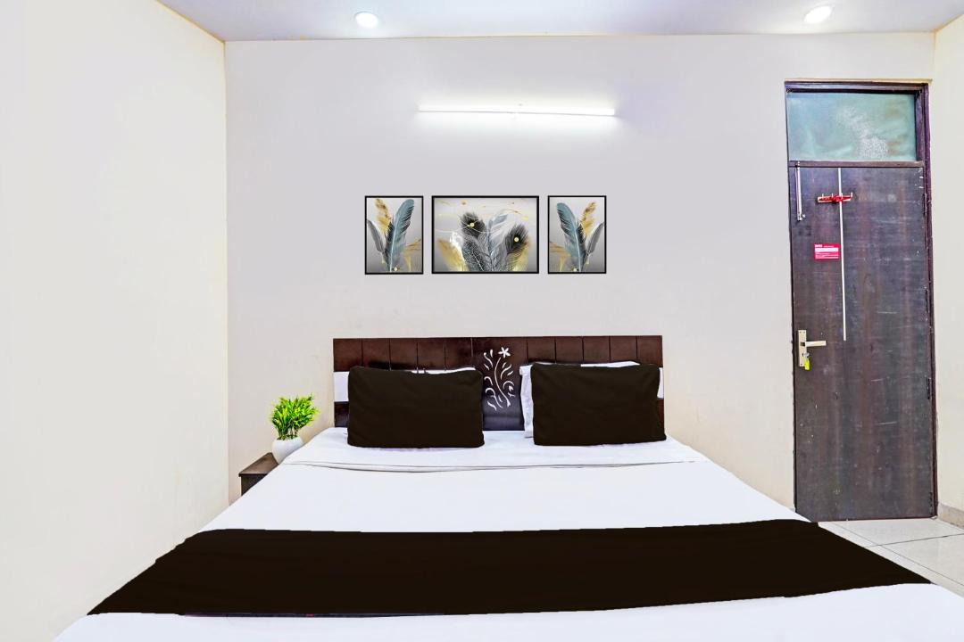 Photo of Bedroom in Janakpuri