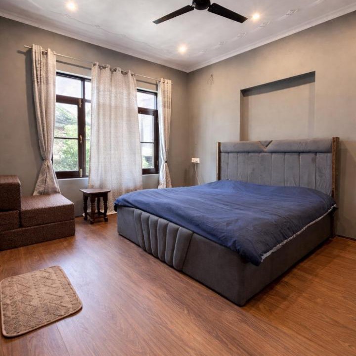 Photo of Bedroom in Srinagar