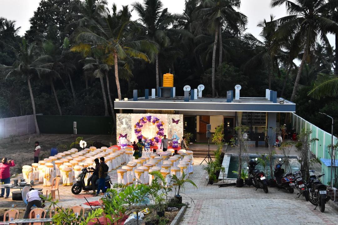 Photo of Others in Krishna Karanai