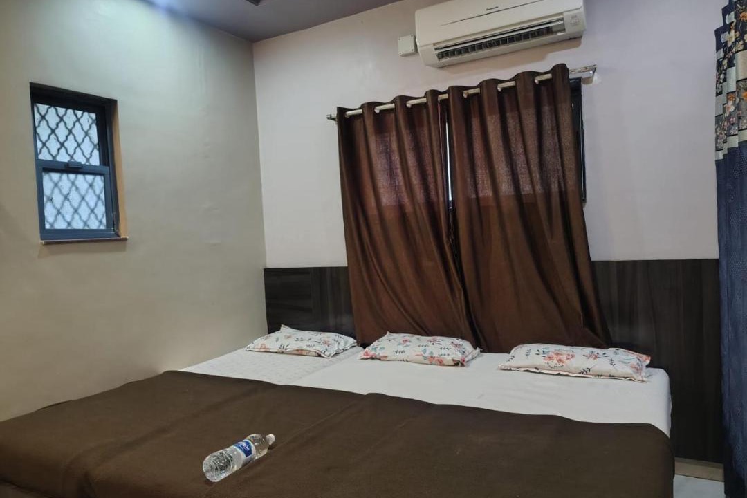 Photo of Bedroom in Tuljapur