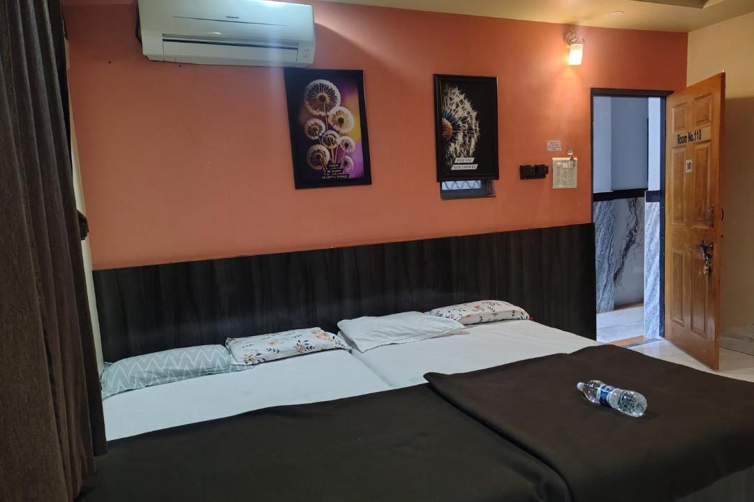 Photo of Bedroom in Tuljapur