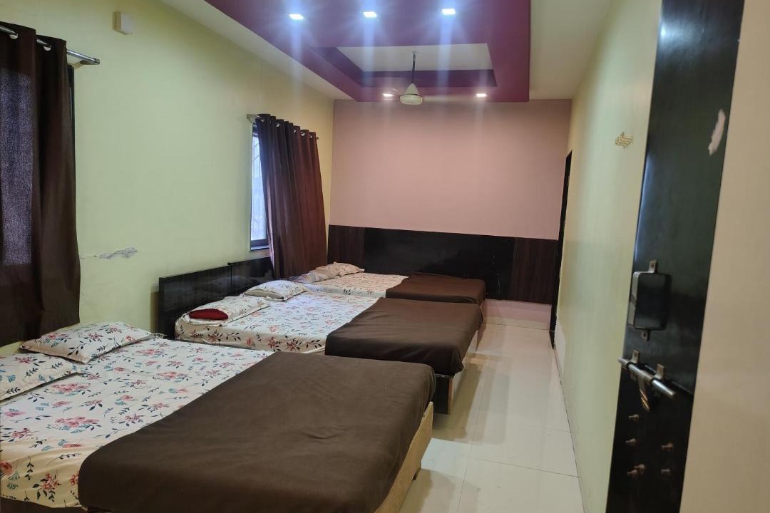Photo of Bedroom in Tuljapur