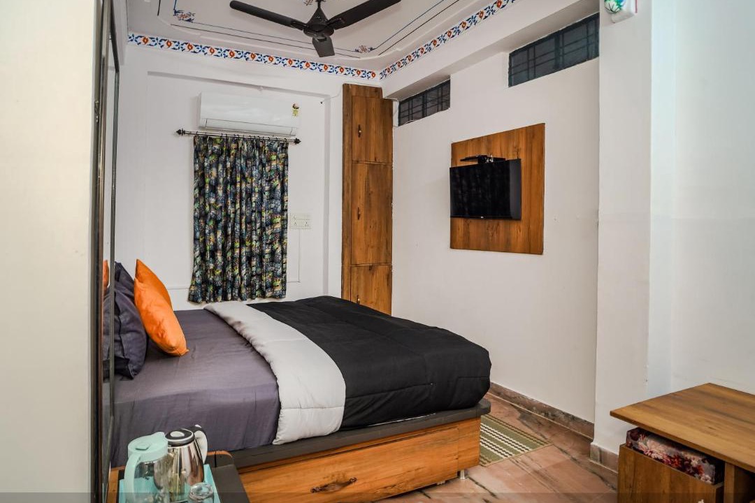 Photo of Bedroom in Lake Swaroop Sagar