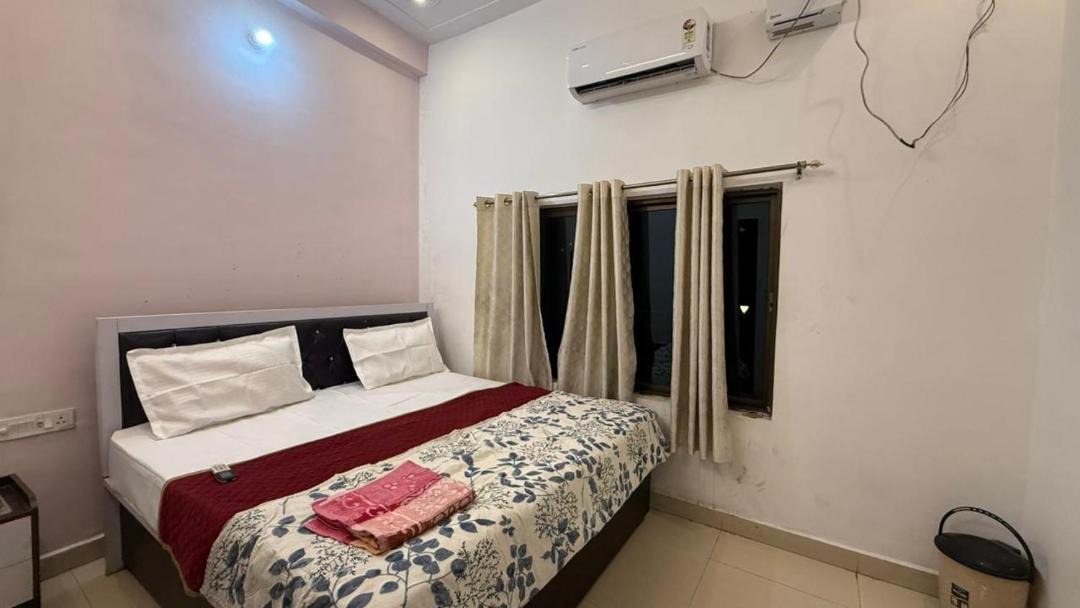 Photo of Bedroom in Haraiya