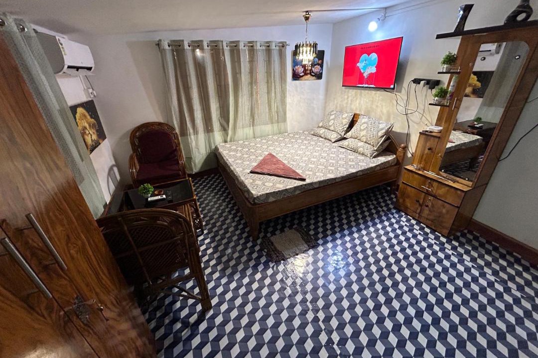 Photo of Bedroom in Sualkuchi