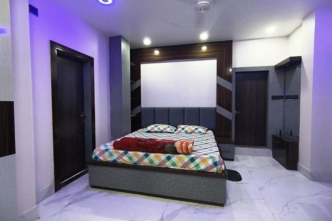 Photo of Bedroom in Sualkuchi