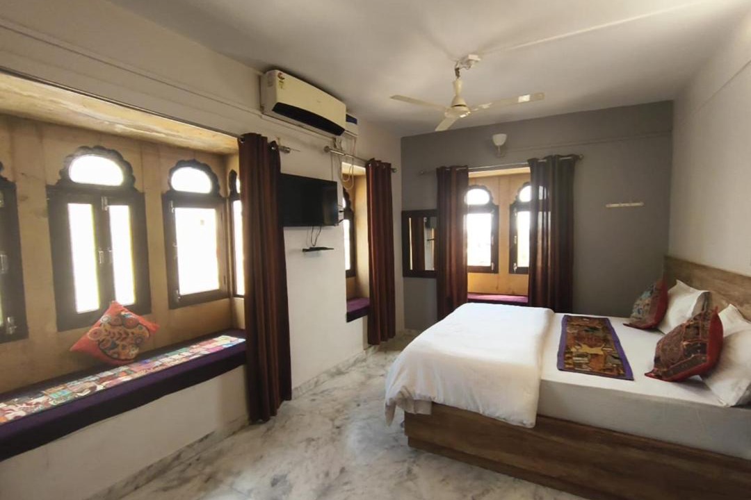 Photo of Bedroom in Amar Sagar Pol