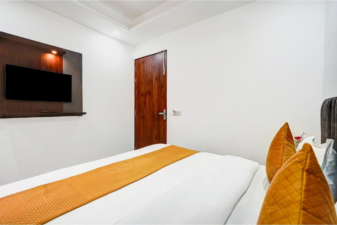 Photo of Bedroom in Mahipalpur Extension