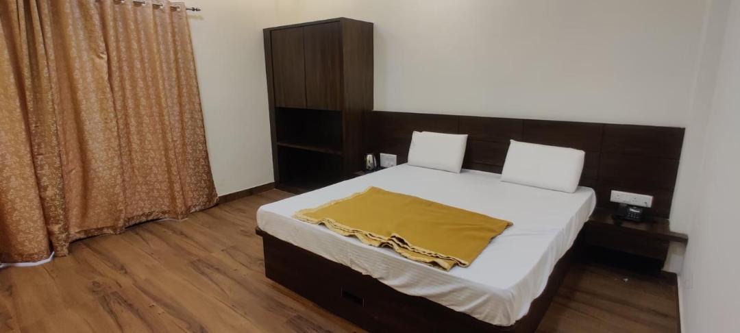 Photo of Bedroom in Akshi