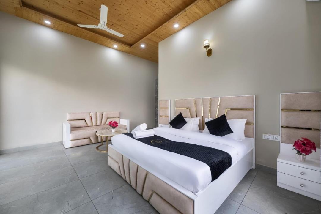 Photo of Bedroom in Dharampur