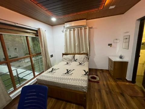 Photo of Bedroom in Athirapally