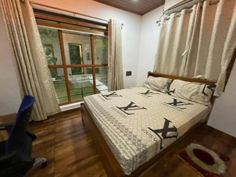 Photo of Bedroom in Athirapally