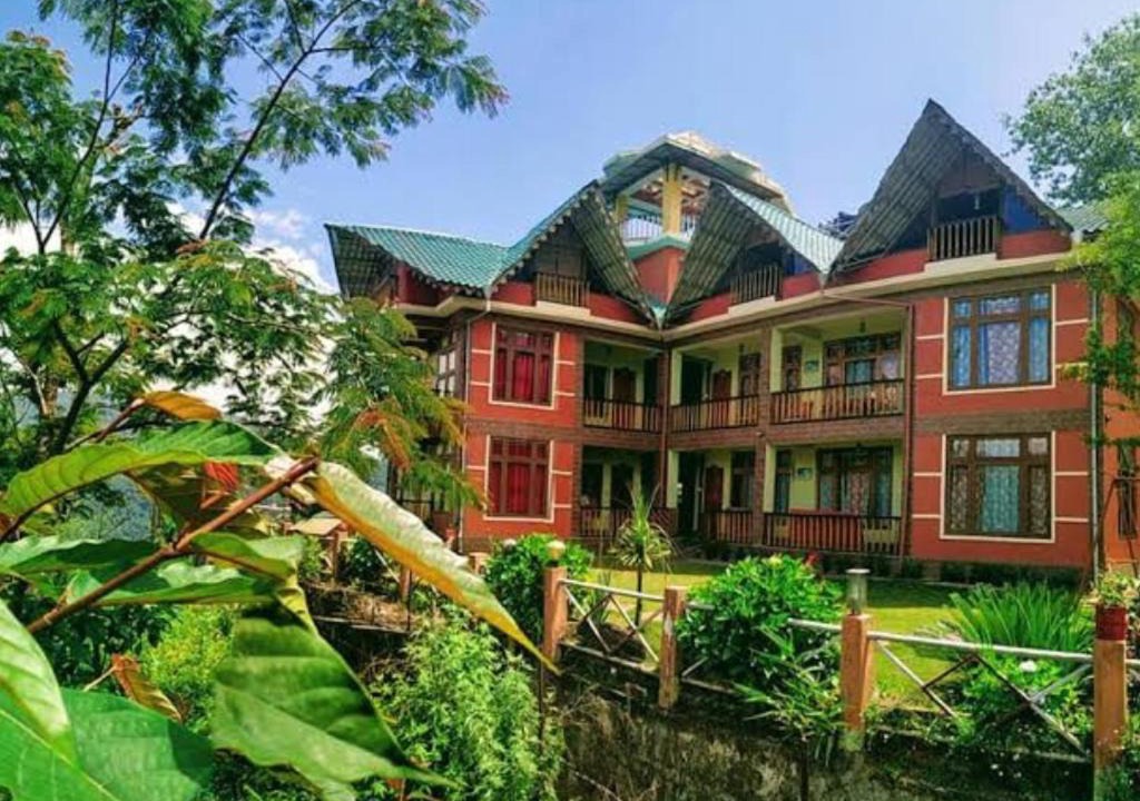 Photo of Others in Geyzing