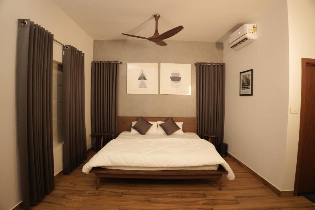 Photo of Bedroom in Elathur