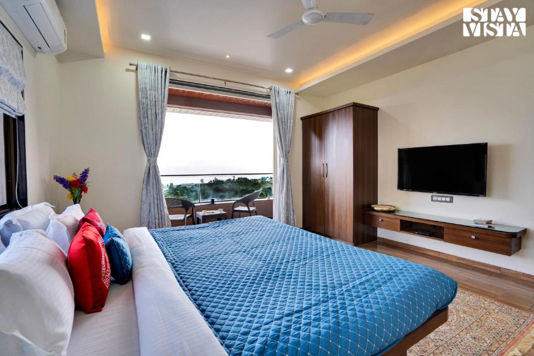 Photo of Bedroom in Satara