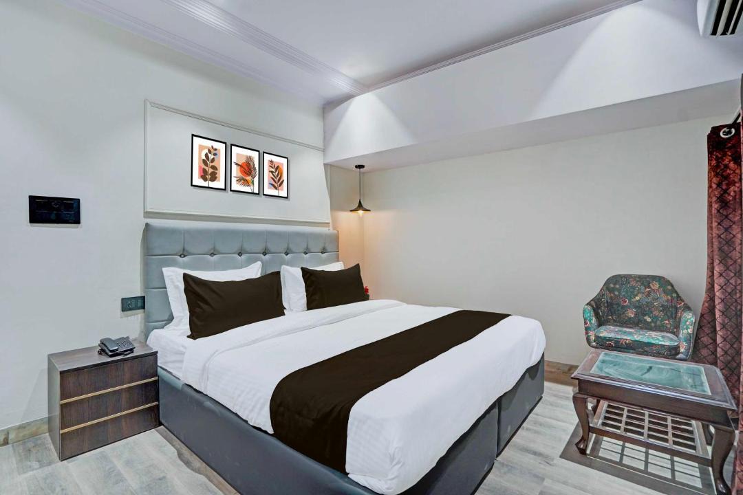 Photo of Bedroom in Karol Bagh