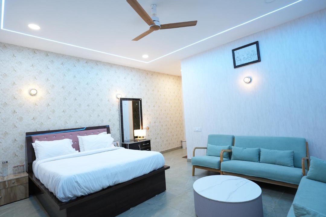 Photo of Bedroom in Shirdi