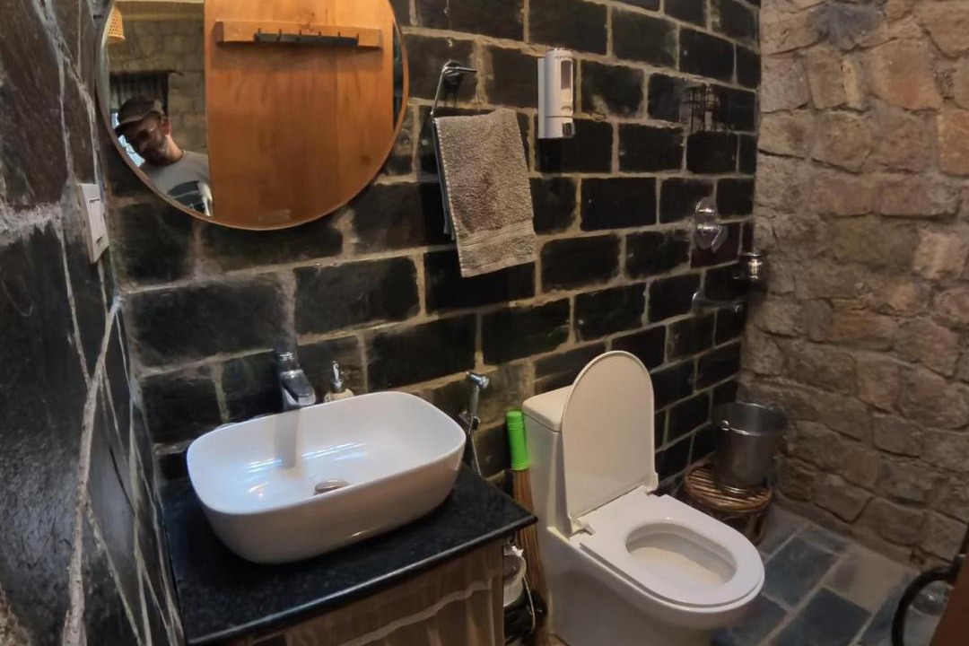 Photo of Bathroom in Bir