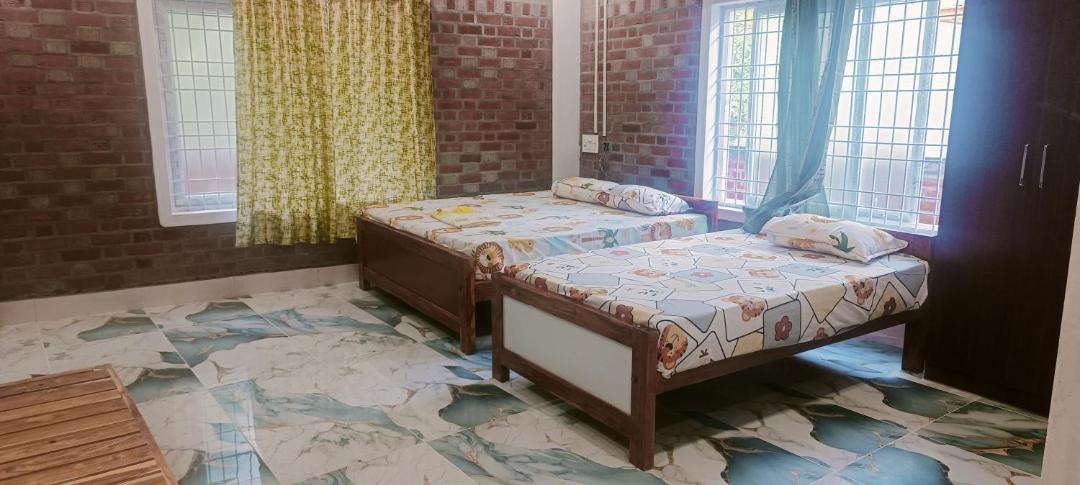 Photo of Bedroom in Courtallam
