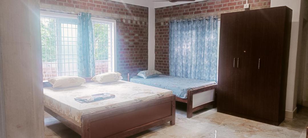 Photo of Bedroom in Courtallam