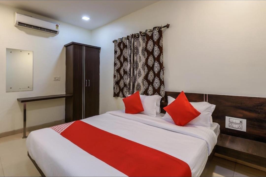Photo of Bedroom in Daulatabad