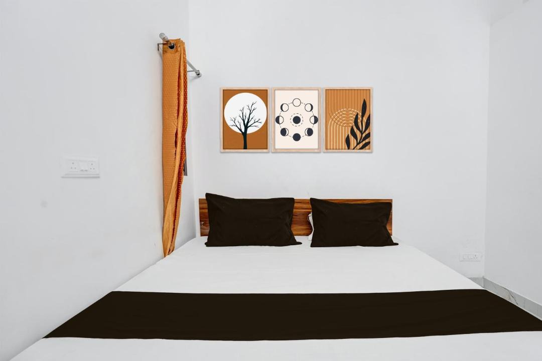Photo of Bedroom in Dehradun