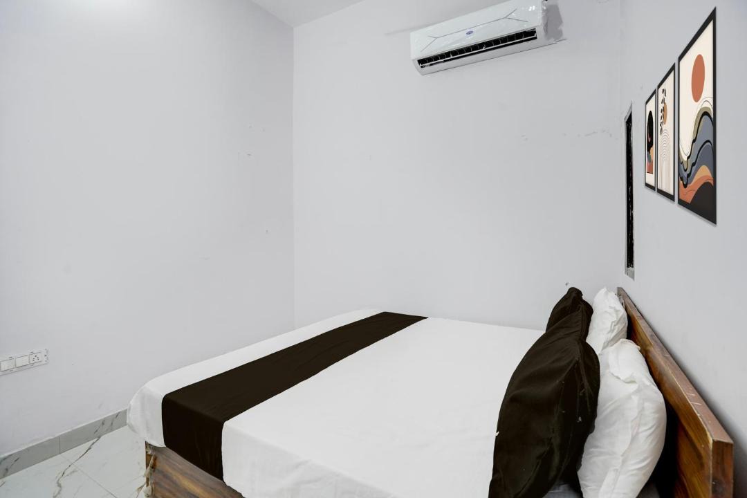 Photo of Bedroom in Dehradun