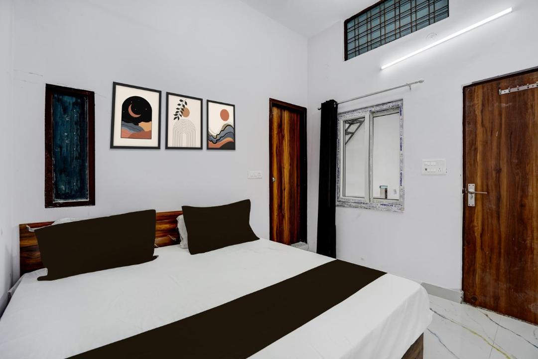 Photo of Bedroom in Dehradun