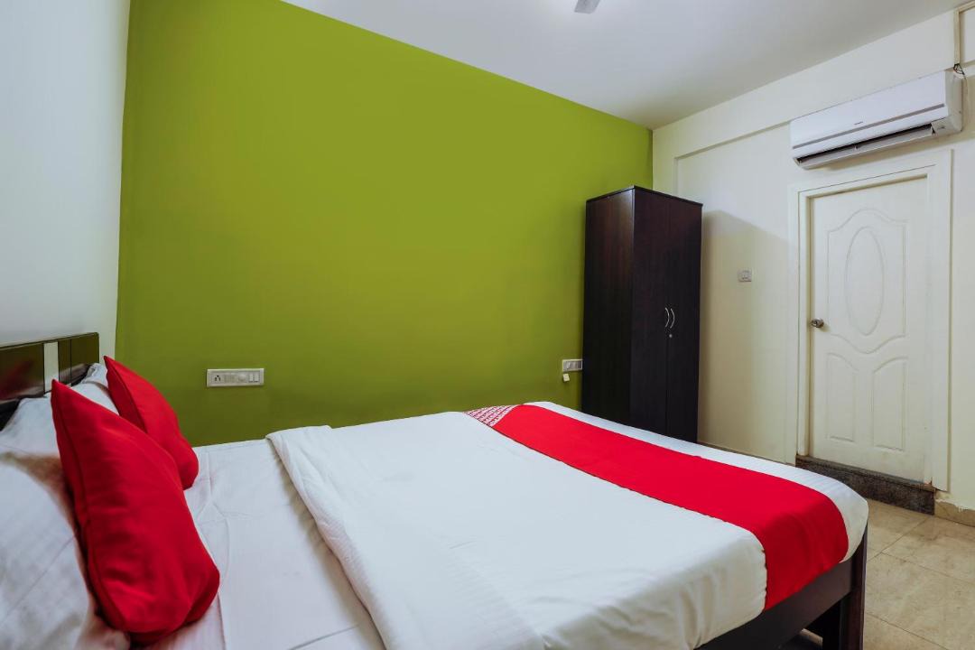 Photo of Bedroom in HBR Layout