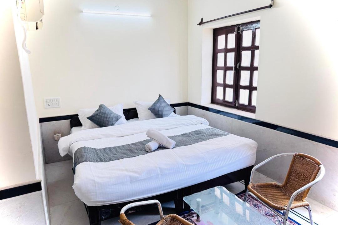 Photo of Bedroom in Amar Sagar Pol