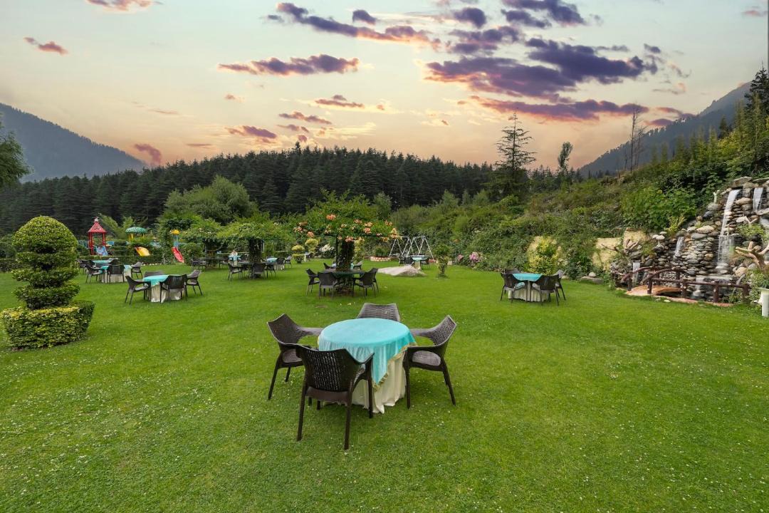 Photo of Others in Old Manali