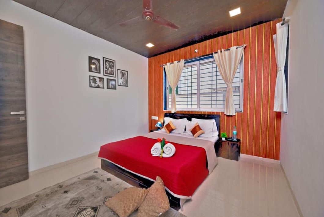 Photo of Bedroom in Lonavala