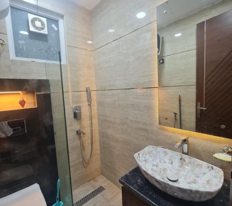 Photo of Bathroom in Dariyaganj