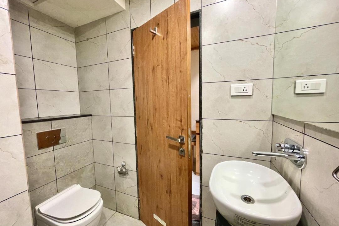 Photo of Bathroom in The Mall Road
