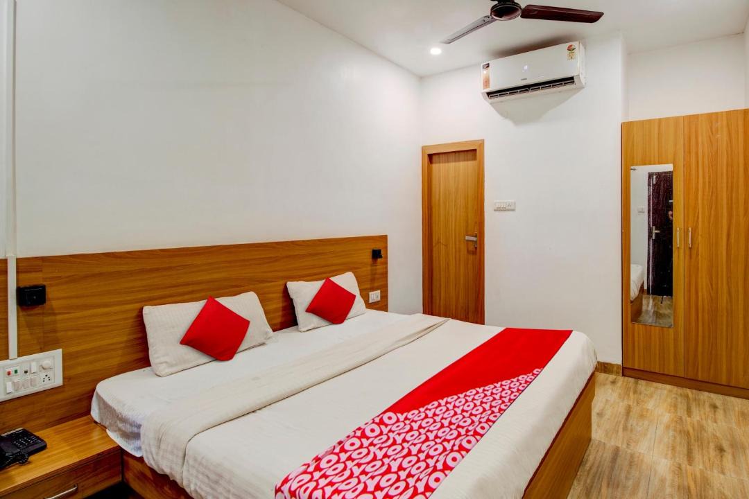 Photo of Bedroom in Sualkuchi