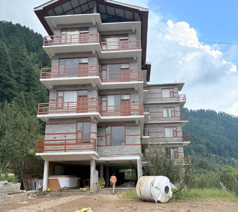 Photo of Others in Old Manali