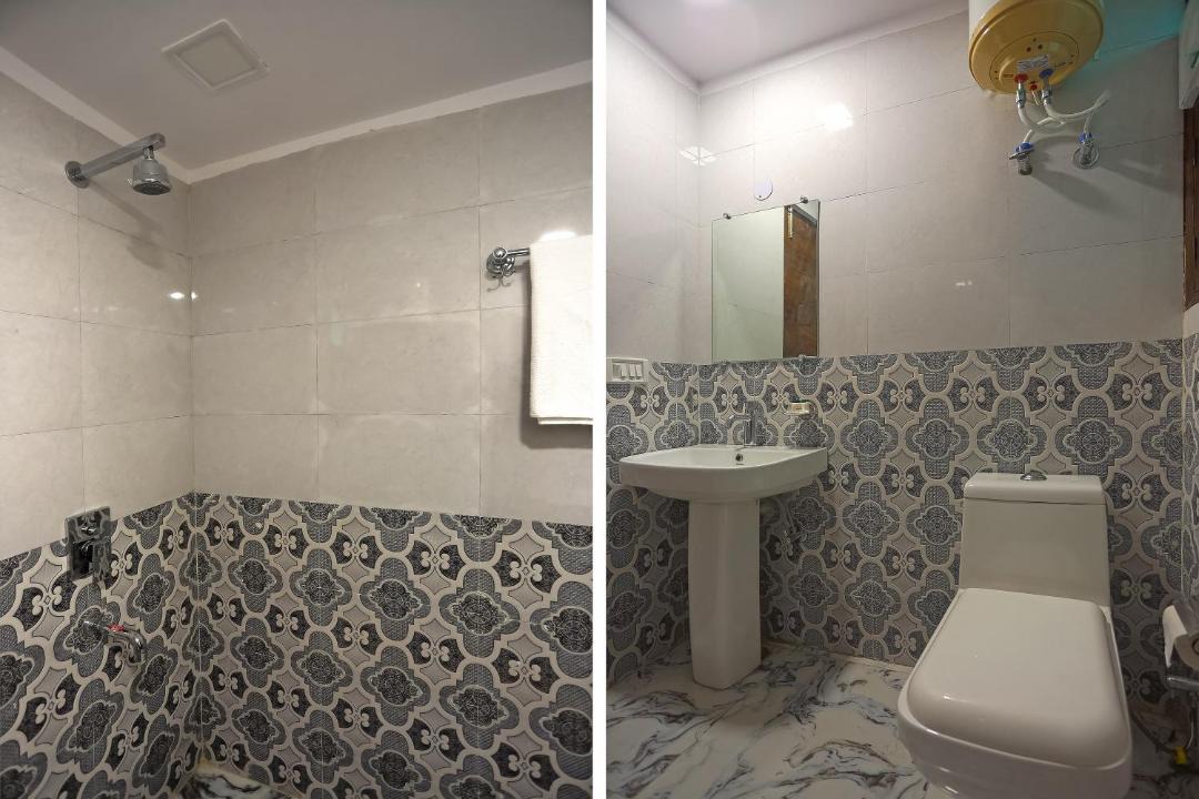 Photo of Bathroom in Janakpuri
