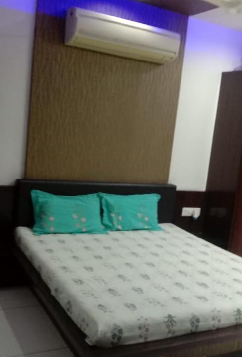 Photo of Bedroom in Rajkot