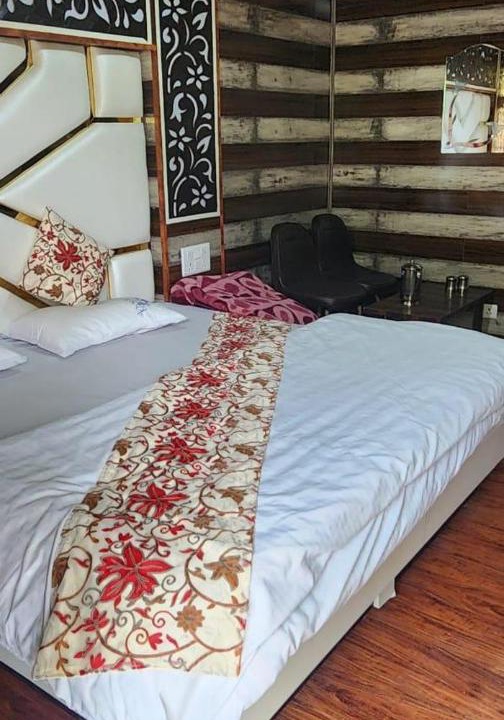 Photo of Bedroom in Pahalgam