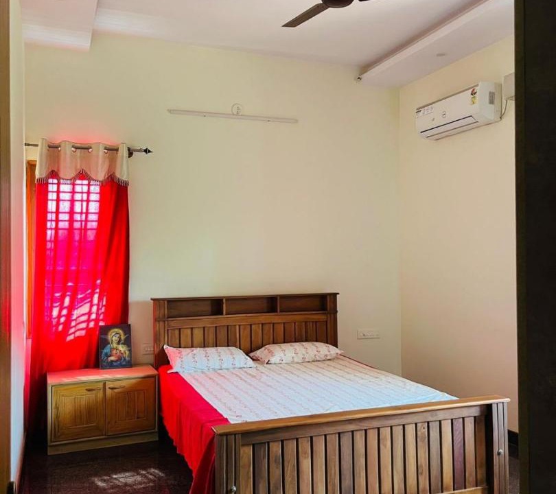Photo of Bedroom in Adyar