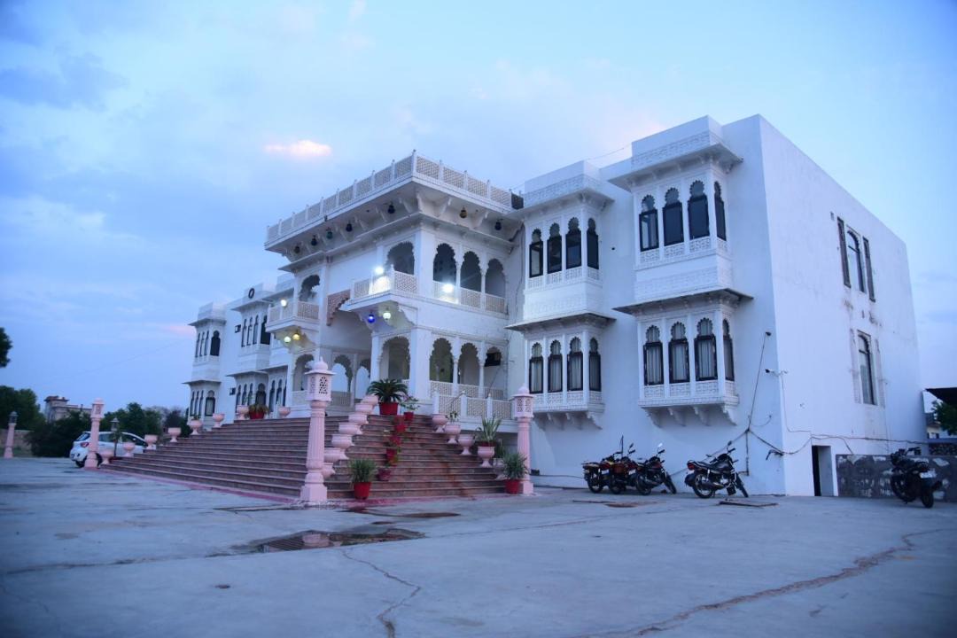 Photo of Others in Baswa