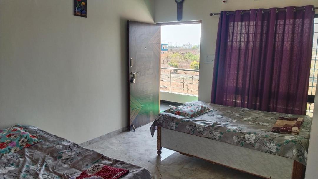 Photo of Bedroom in Hingana