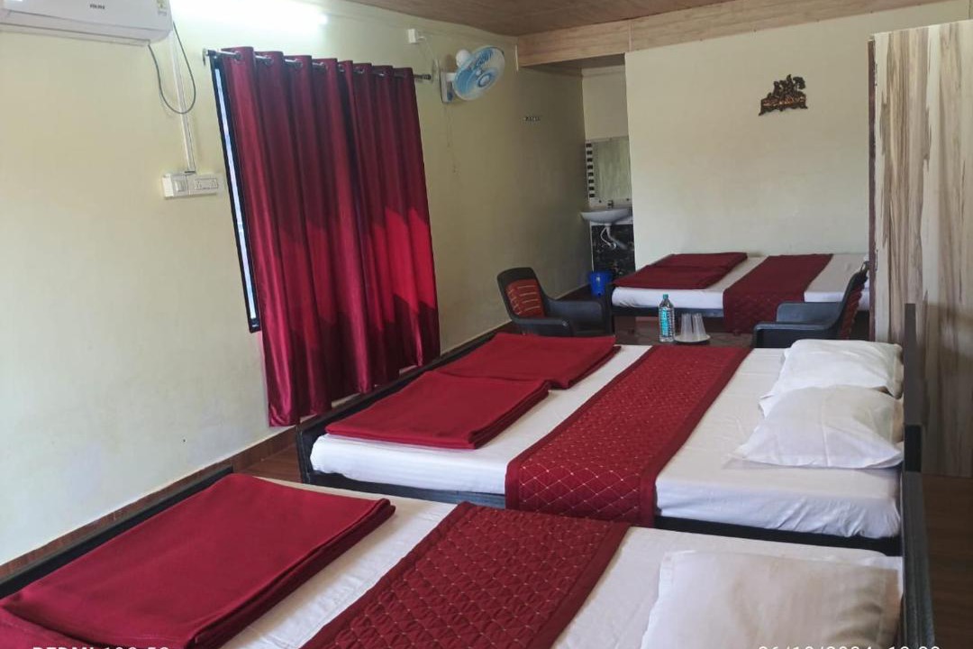 Photo of Bedroom in Timbholi