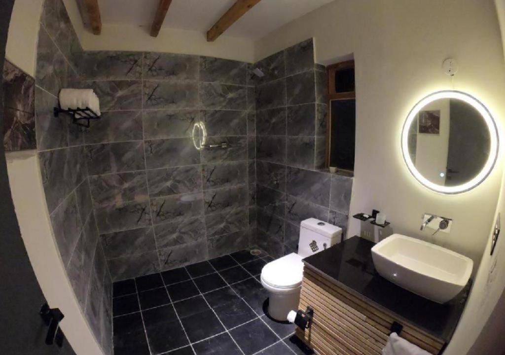 Photo of Bathroom in Hunder