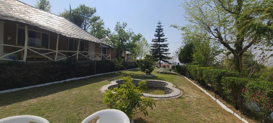 Photo of Others in Shoghi