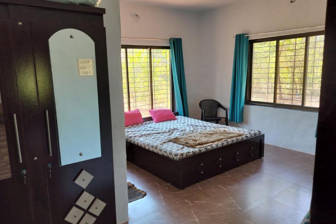 Photo of Bedroom in Devrukh